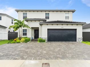 12743 SW 211th St, Miami, FL 33177