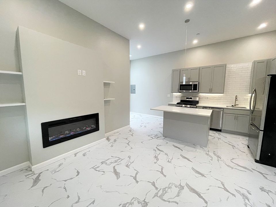 1st image of 225-235 Essex St Unit 4-1