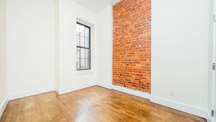 Rented by Nooklyn NYC LLC | media 13