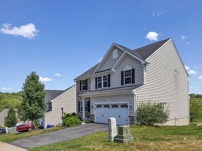 507 Audrey Ct — Photo 2