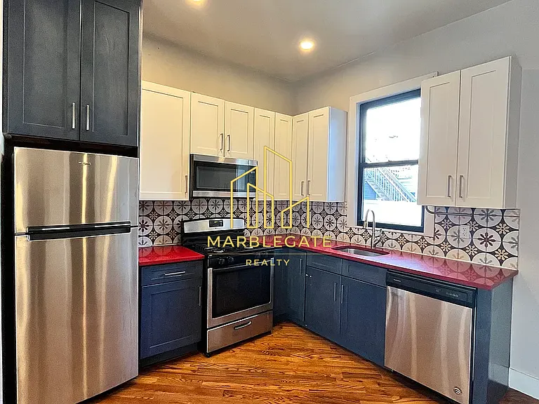 739 Garfield Ave #22A — Photo 1