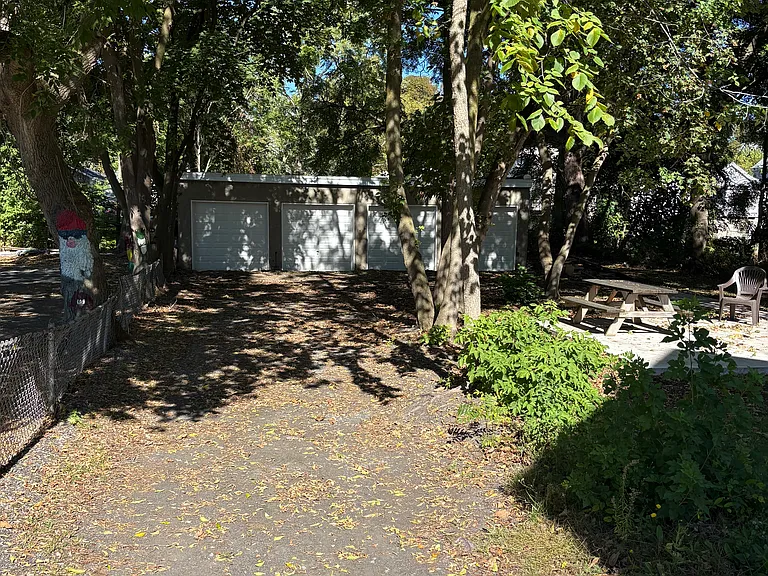 826 Park St #1R — Photo 11