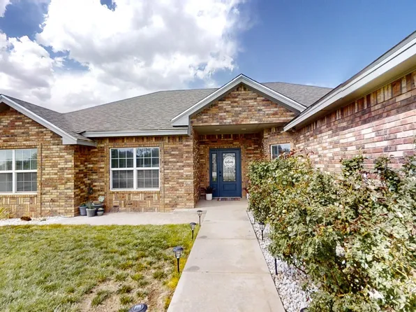 1229 Oakwood Cir, Portales, NM 88130
