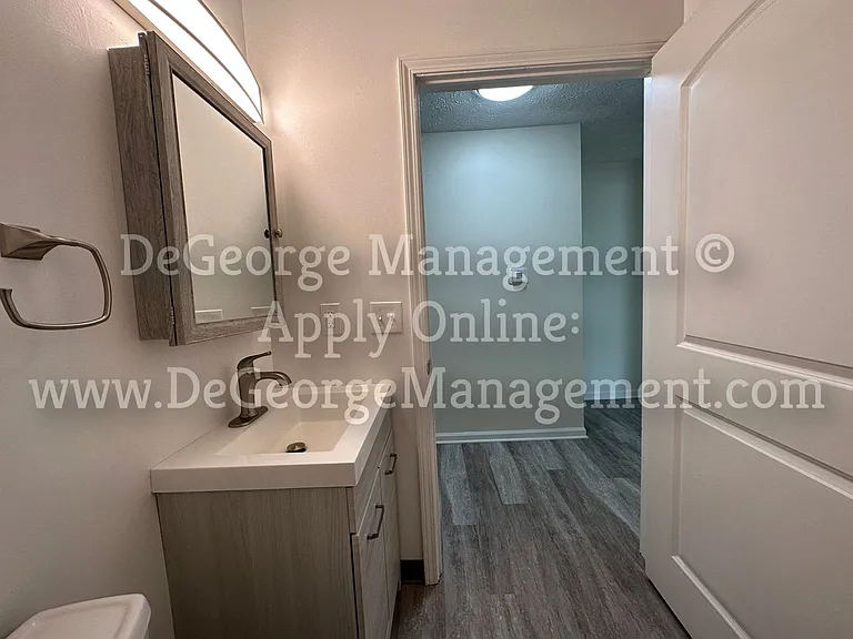 Pine Ridge Apartments — Photo 23