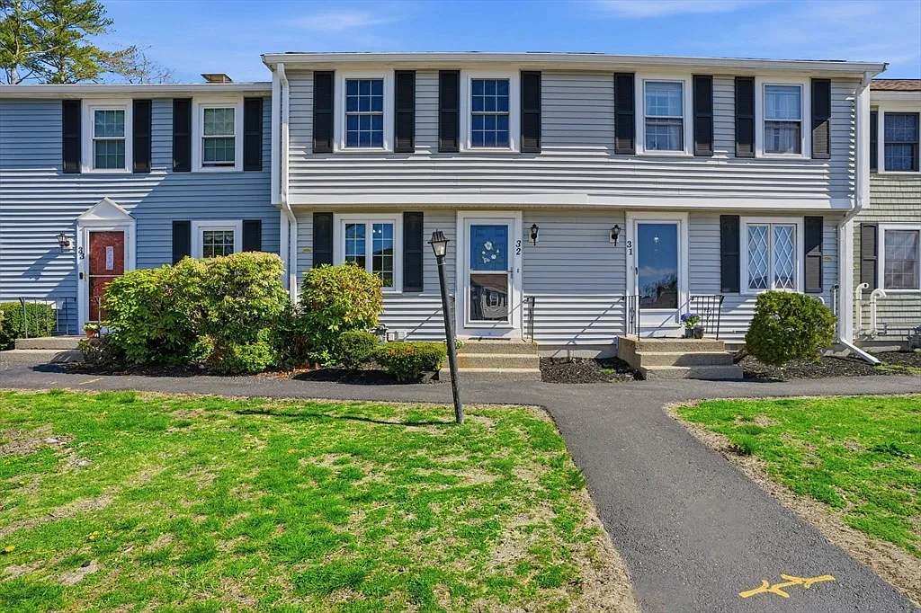 2 bed, 1.5 bath, 1640 sqft, $2,500 — Photo 1