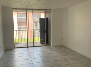 19751 SW 114th Ave APT 247, Miami, FL 33157
