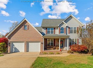 1048 Saint Ives Dr, Hurricane, WV 25526