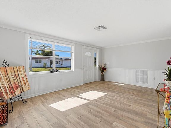 5th image of 9033 Pegasus Ave