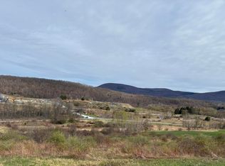 125 Farmers Inn Rd, Hoosick Falls, NY 12090