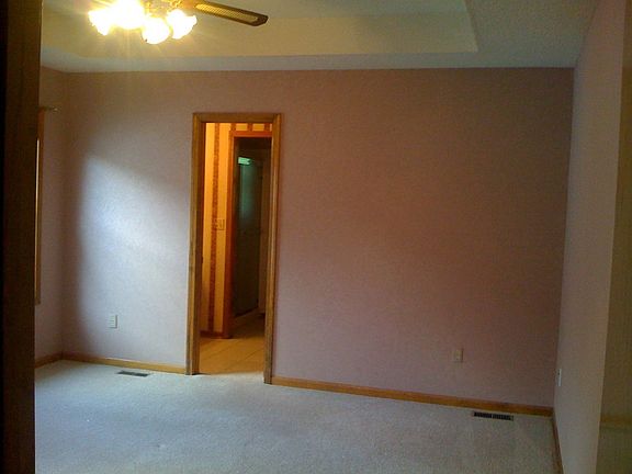 4th image of 1113 NE Colleen Dr