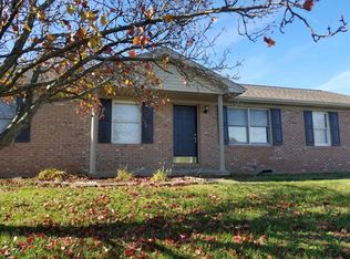 6211 Summit Pointe Way, Newburgh, IN 47630