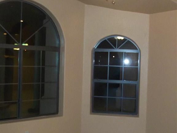 5th image of 623 N Fuentes Dr
