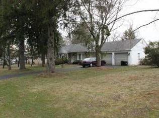 1377 Rosebud Rd, Southampton, PA 18966