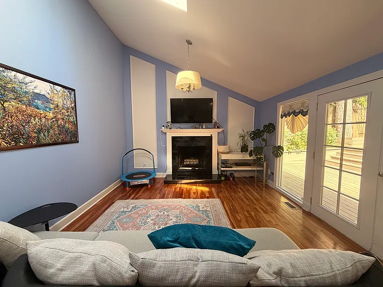 56 Aquinas St — Photo 11