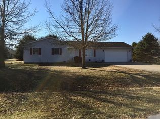 37 Dose Dr, Lostant, IL 61334