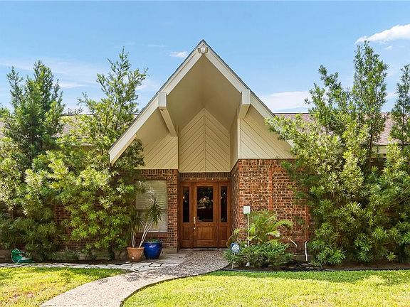3rd image of 1333 Tulip Cir