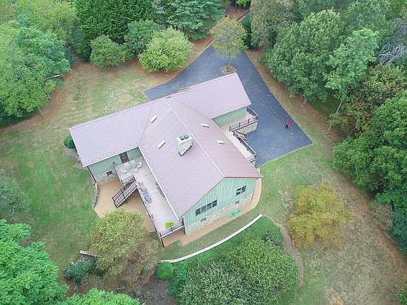 2nd image of 2565 Lee Jackson Hwy