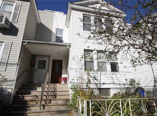 60-95 60th Rd, Maspeth, NY 11378