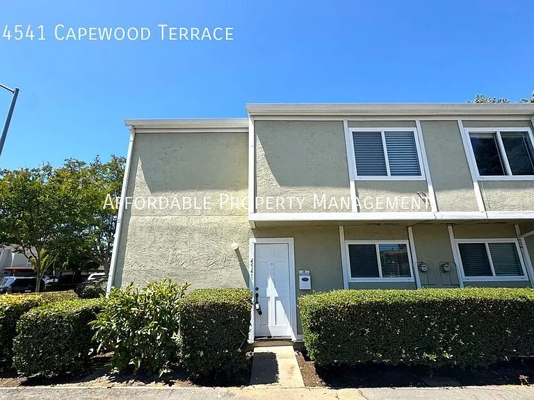 4541 Capewood Ter — Photo 1
