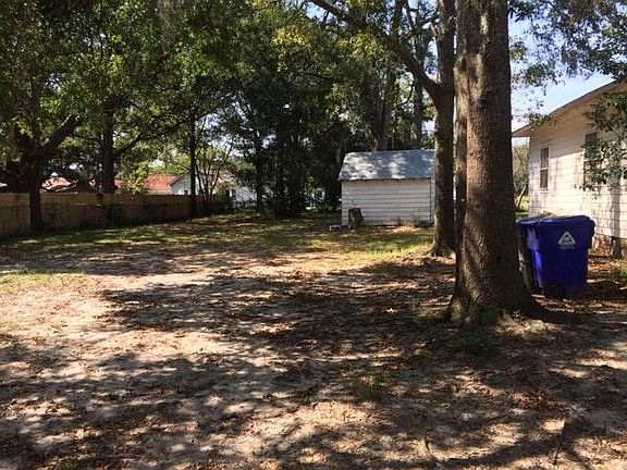 4th image of 4977 Jenkins Ave