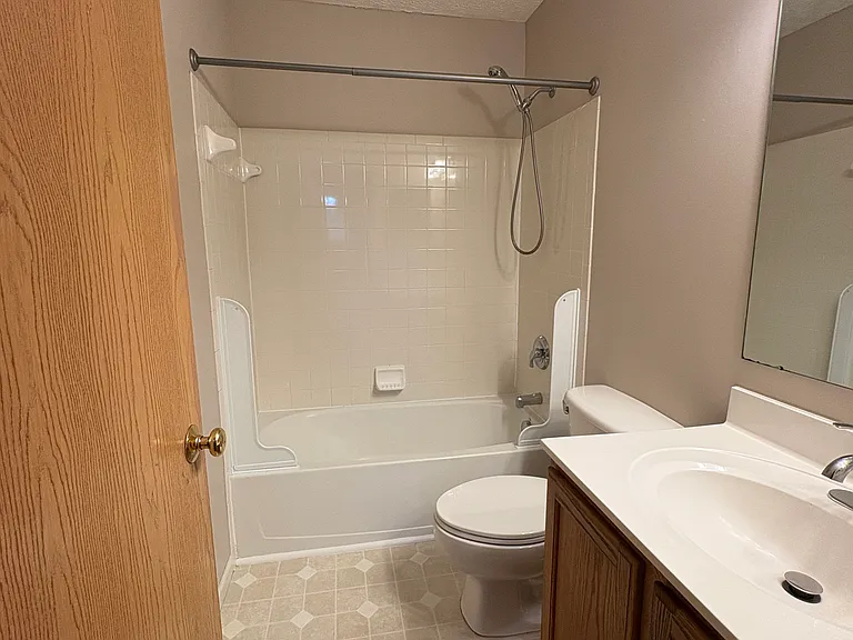 9211 Colonial Commons Dr — Photo 11