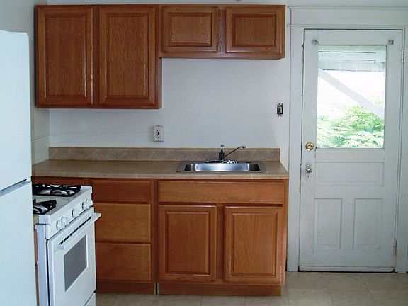 2nd image of 406 N Union St