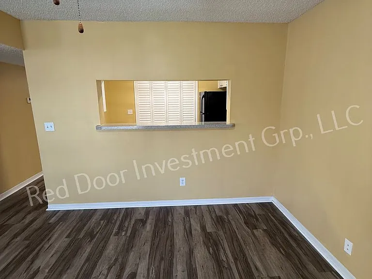 Walden Landing Apartments — Photo 34