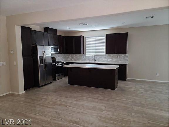 4th image of 5849 Sleepy Willow St