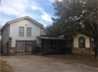 528 Hensley Dr, Grand Prairie, TX 75050