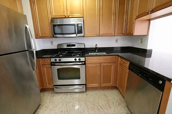 Rented by JM Preston Properties LLC | media 8