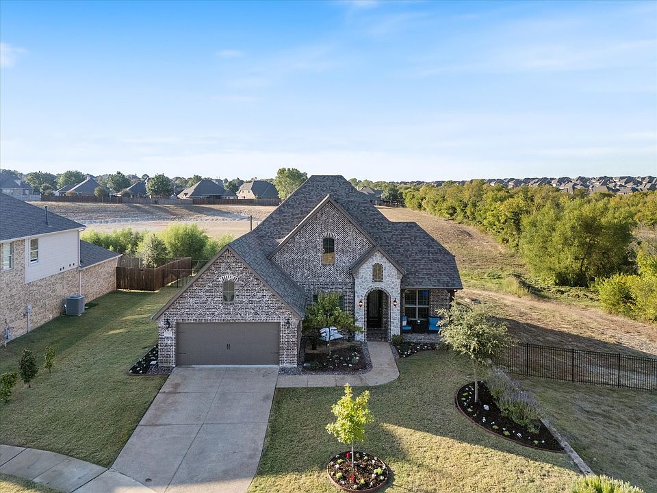1st image of 580 Kara Dr