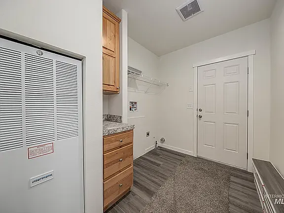 2750 Alden Rd #8 — Photo 7