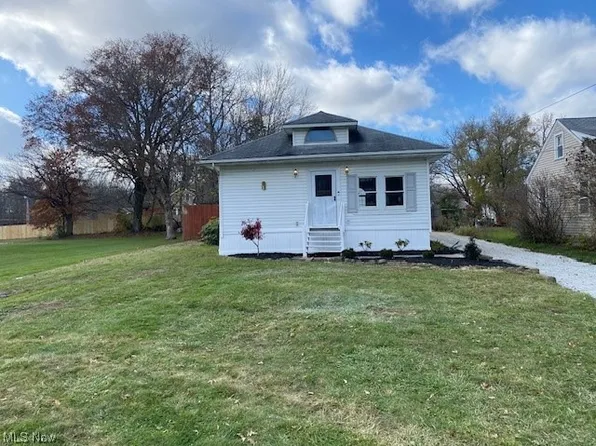 6157 Spring St, Ravenna, OH 44266