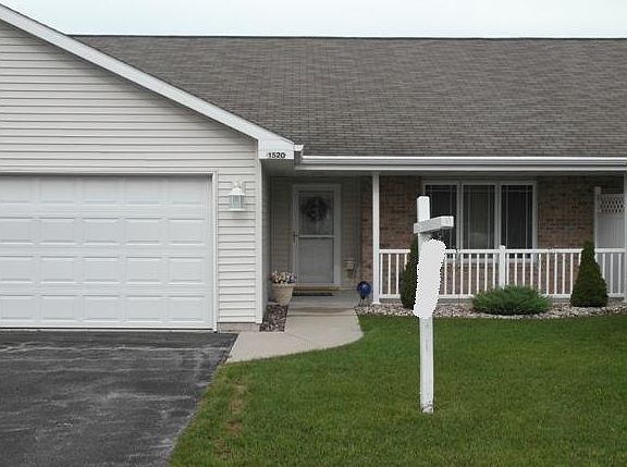 2nd image of 1520 Nutmeg Ct