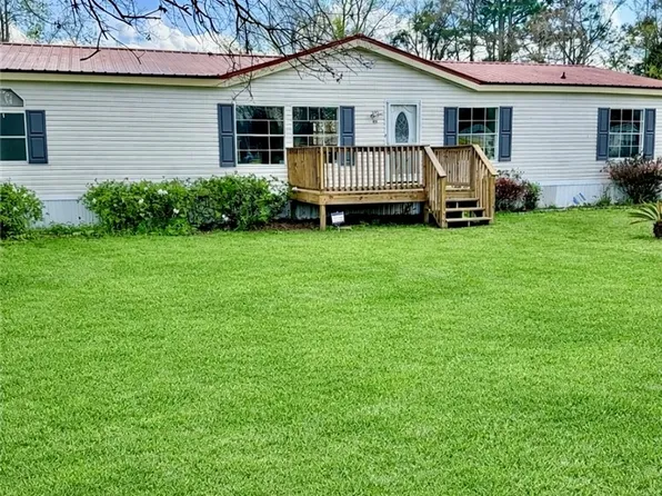 160 Sarah Dr, Brunswick, GA 31525