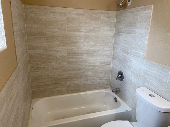 2nd image of 1829 N A St APT 40