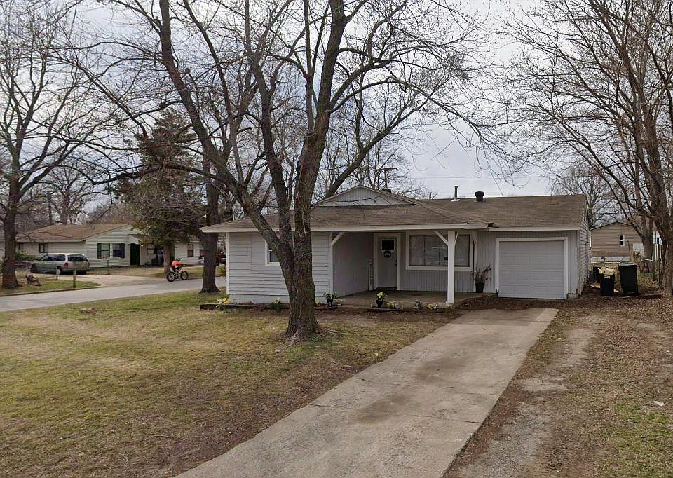 1st image of 218 S 195th East Ave