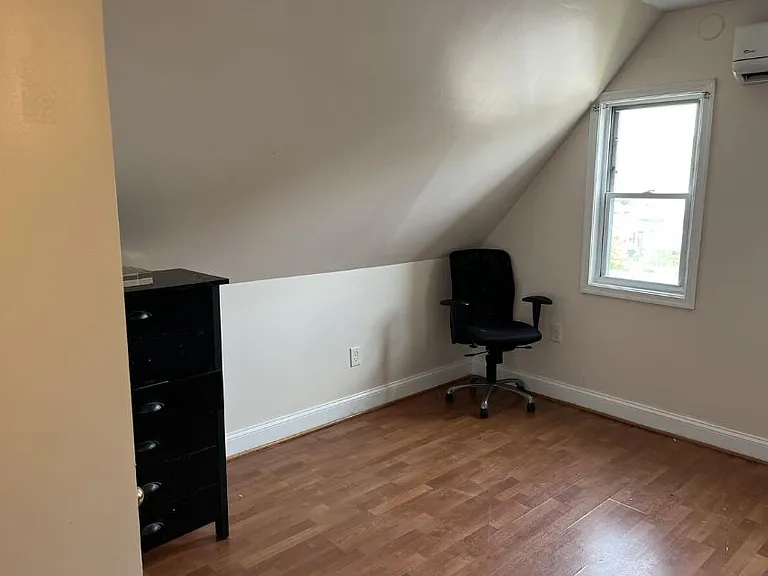 3220 Brightwood Ave — Photo 3