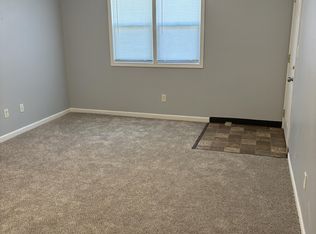 2110 Bradley Ct #7, Springfield, IL 62703