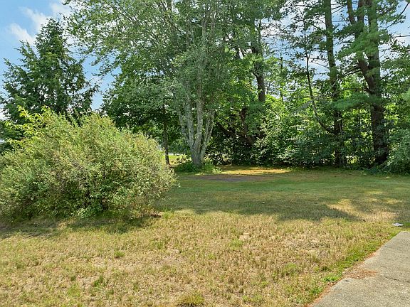 5th image of 28 Salmon Falls Road
