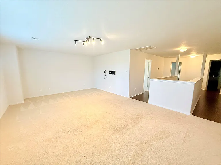 14819 Grove Canyon Ct — Photo 15