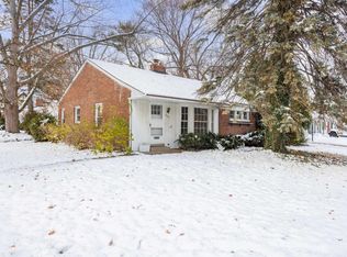 2403 Crooks Rd, Royal Oak, MI 48073