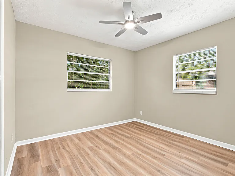 7218 Zapata Dr — Photo 21