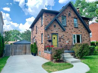 1326 W Selfridge Blvd, Clawson, MI 48017