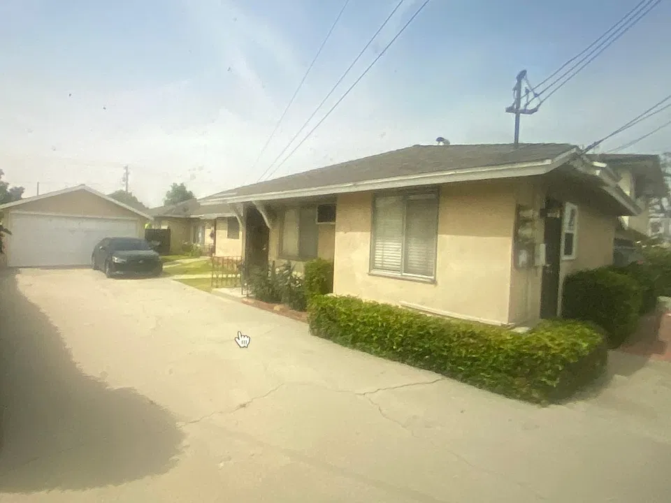 415 E Puente St