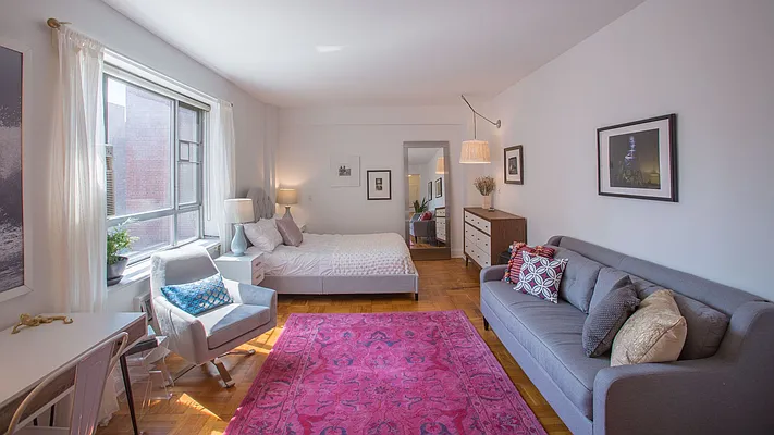 Sold by Garfield Realty  | media 5