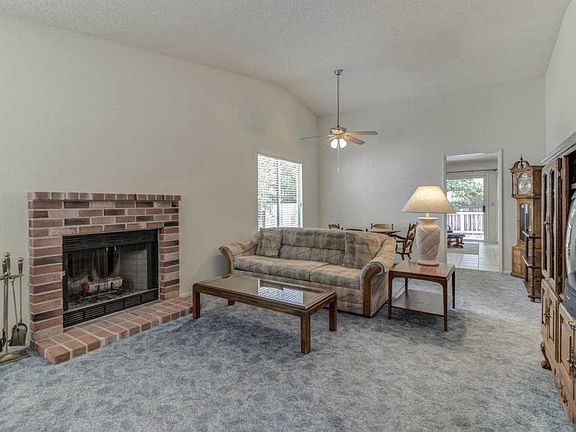 5th image of 2625 Sycamore Glen Dr