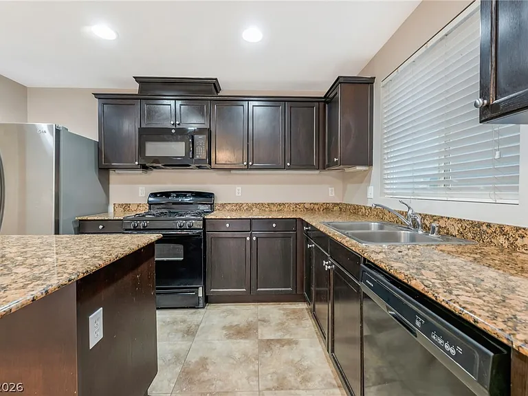 7853 Askew Pl — Photo 6
