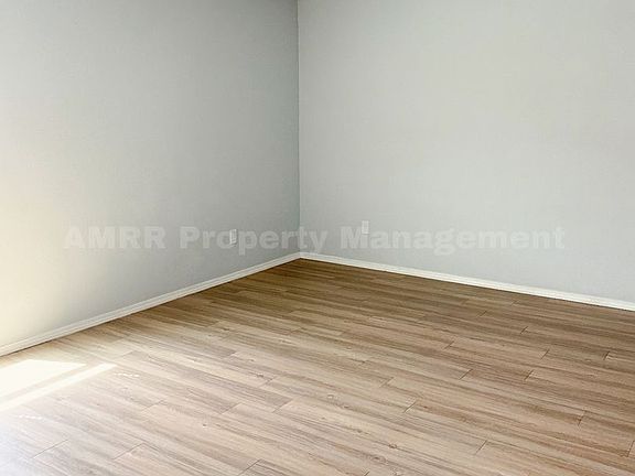 3rd image of 1639 Wrigley Dr