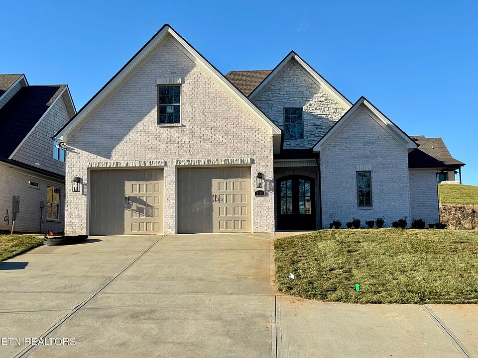 1st image of 2129 Mission Hill Ln